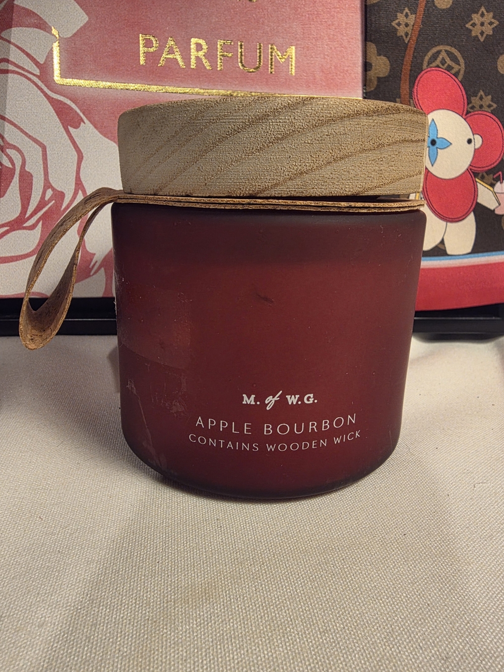 Apple Bourbon Candle - Picture 1 of 3